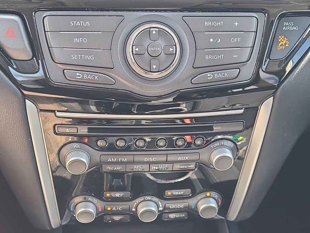 2016 Glacier White Nissan Pathfinder SV FWD SUV