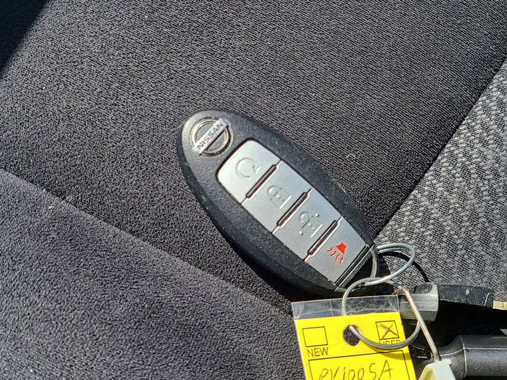 2016 Glacier White Nissan Pathfinder SV FWD SUV