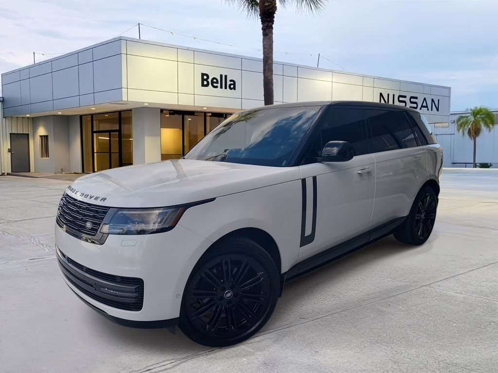 2025 Fuji White Land Rover Range Rover SE AWD SUV