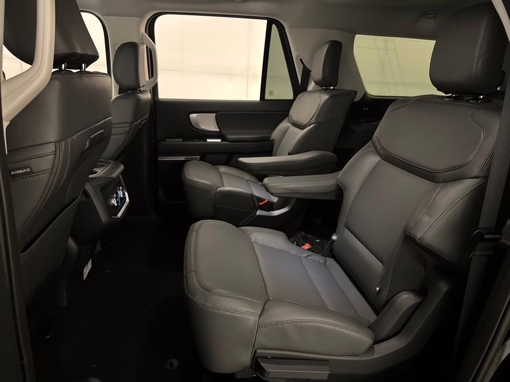 2026 Agate Black Metallic Ford Expedition Max Active RWD SUV