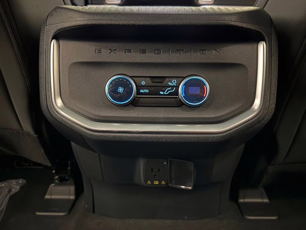 2026 Black Metallic Ford Expedition Max Active RWD SUV