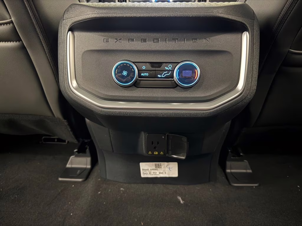 2026 Agate Black Metallic Ford Expedition Max Active RWD SUV