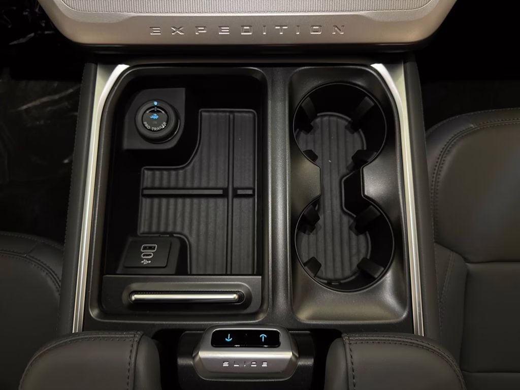 2026 Agate Black Metallic Ford Expedition Max Active RWD SUV