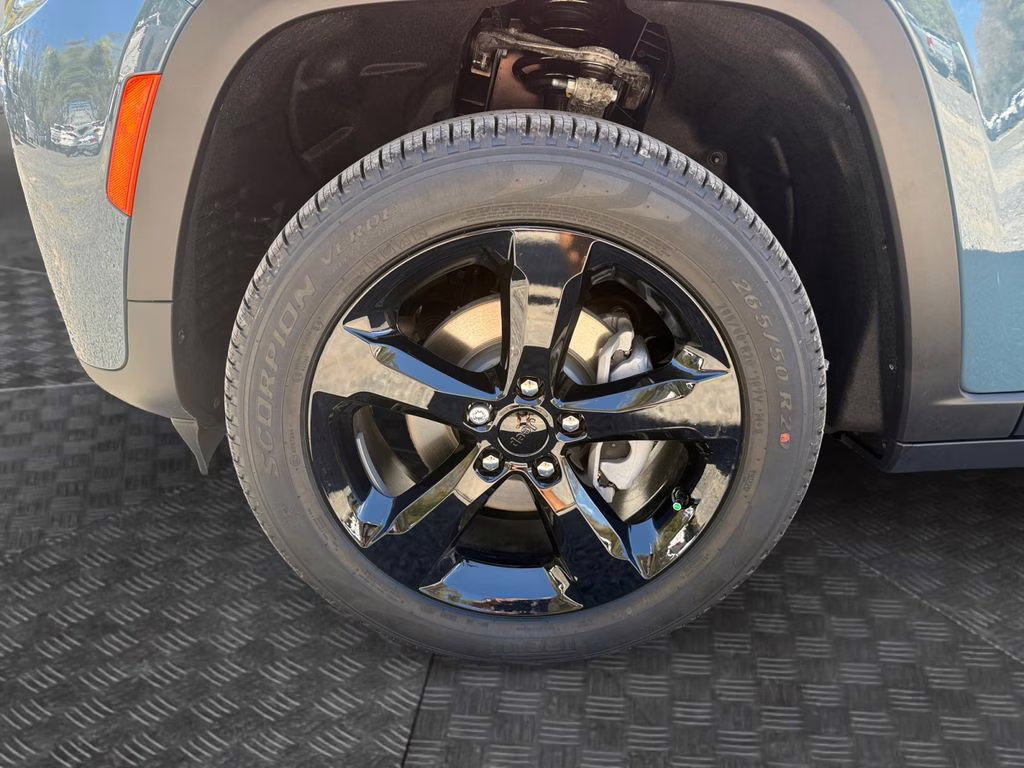 2026 Steel Blue Jeep Grand Cherokee Limited 4X4 SUV