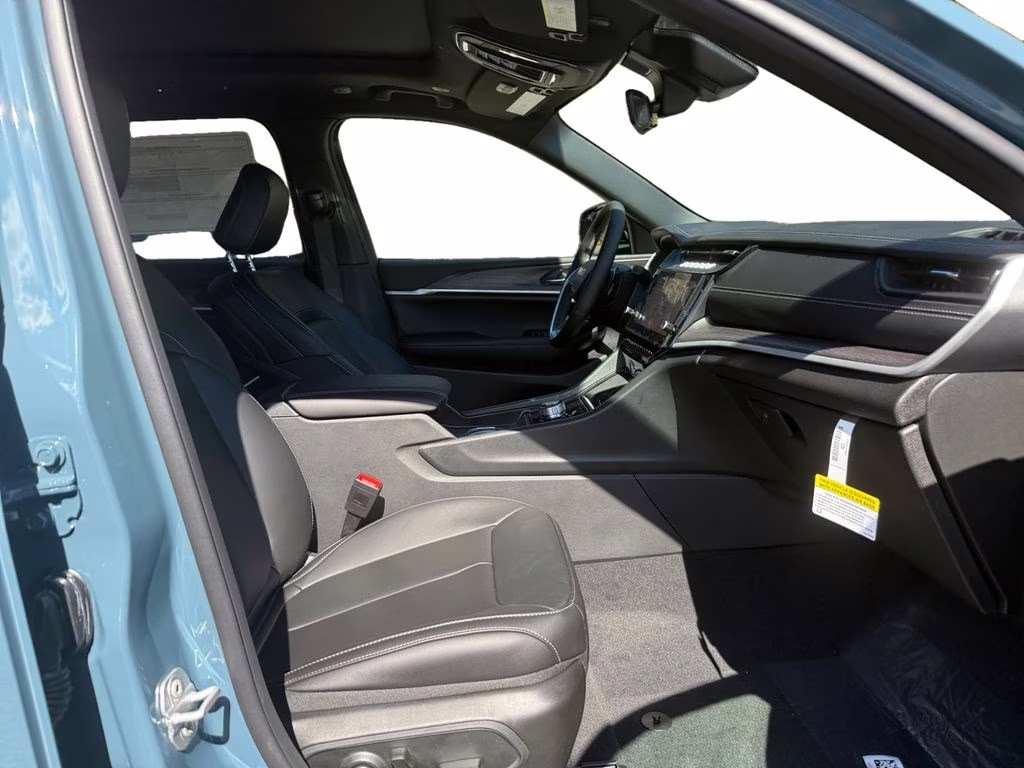 2026 Steel Blue Jeep Grand Cherokee Limited 4X4 SUV