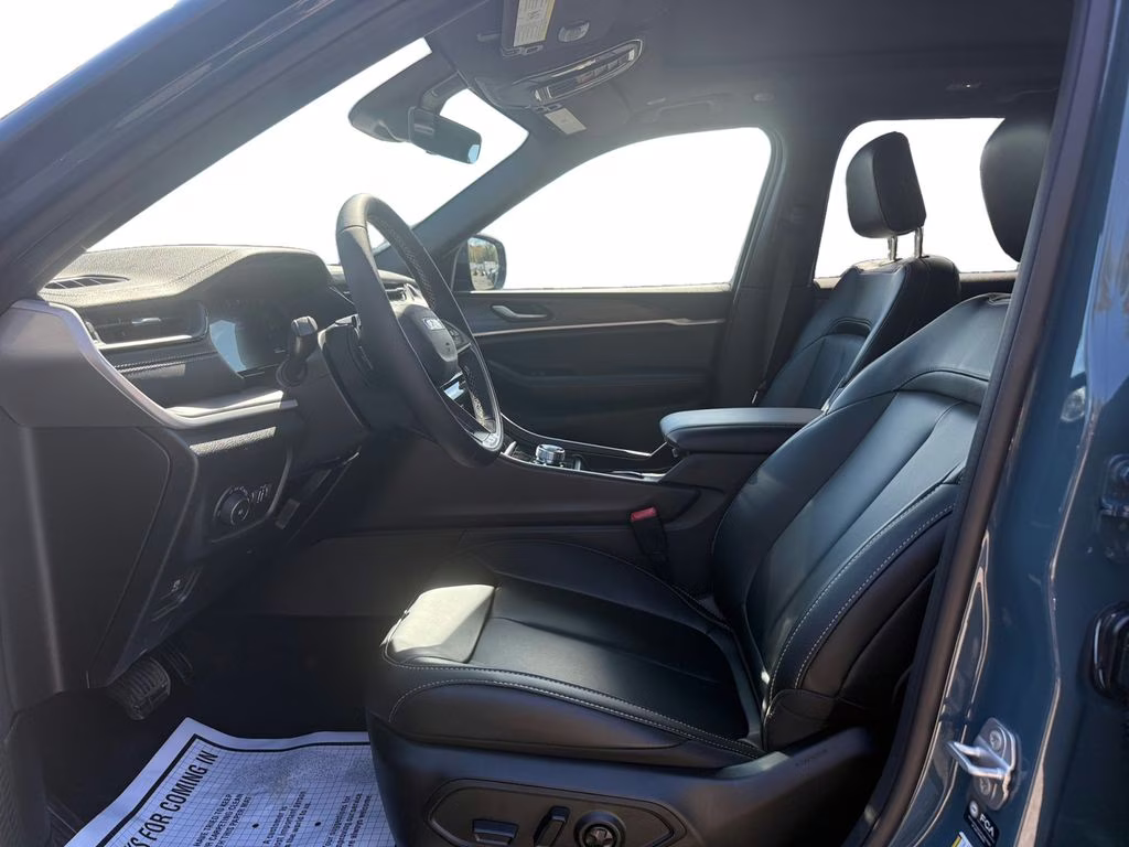 2026 Steel Blue Jeep Grand Cherokee Limited 4X4 SUV