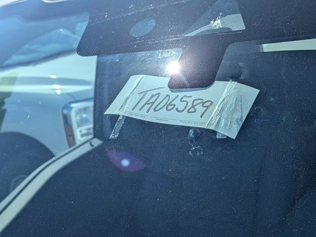 2026 Oxford White Ford Super Duty F-350 DRW XL 4X4 Truck