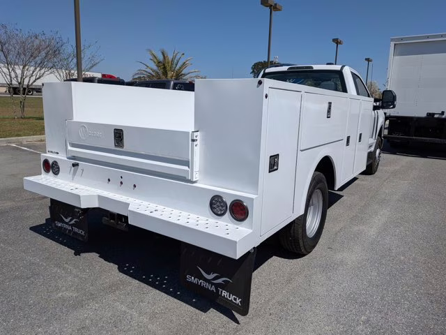 2026 Oxford White Ford Super Duty F-350 DRW XL 4X4 Truck