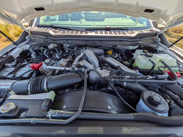 2026 Oxford White Ford Super Duty F-350 DRW XL 4X4 Truck