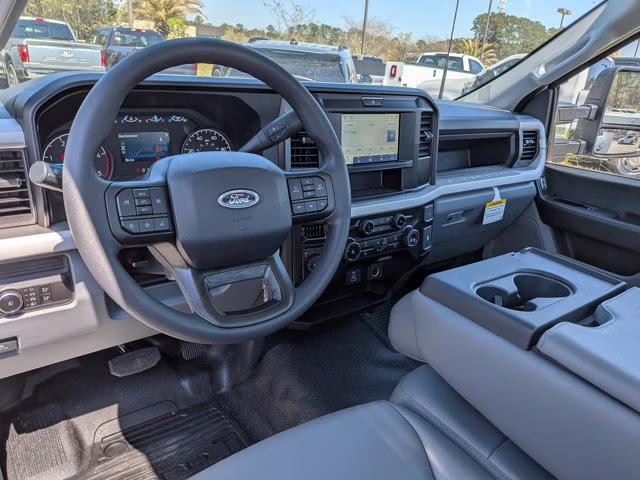 2026 Oxford White Ford Super Duty F-350 DRW XL 4X4 Truck