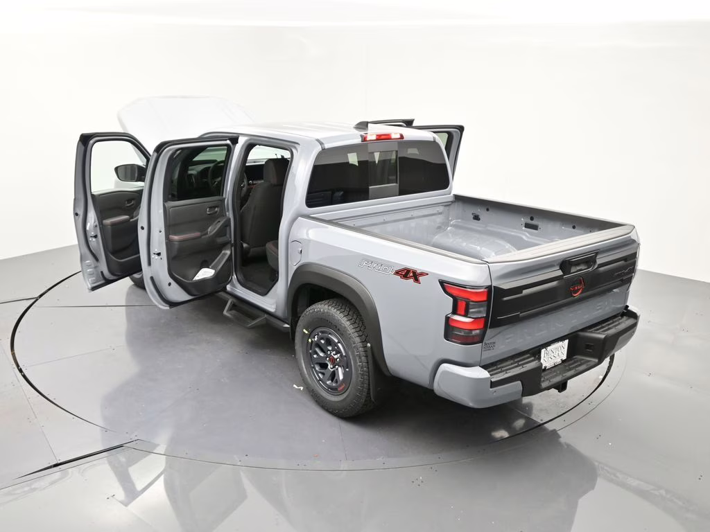 2026 Boulder Gray Pearl Nissan Frontier PRO-4X 4X4 Truck
