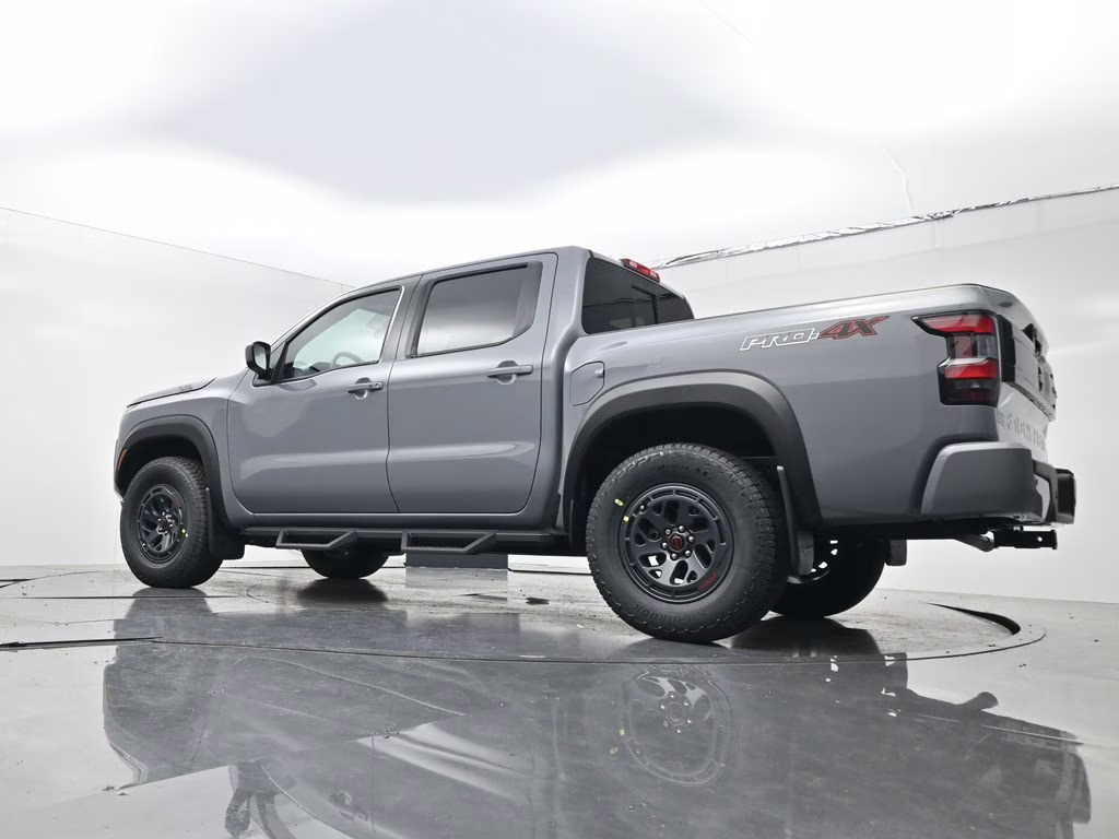 2026 Boulder Gray Pearl Nissan Frontier PRO-4X 4X4 Truck