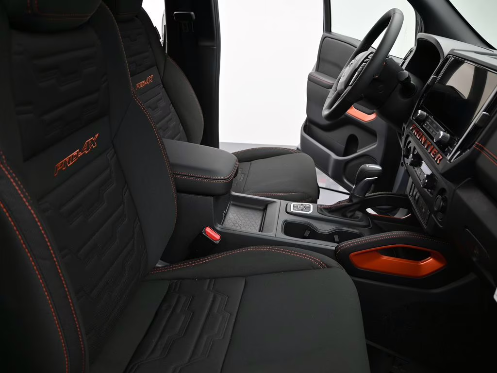 2026 Boulder Gray Pearl Nissan Frontier PRO-4X 4X4 Truck