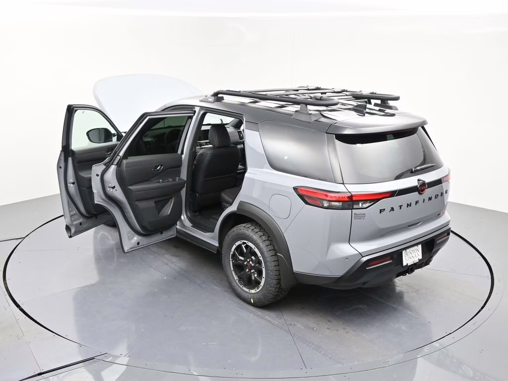 2026 Boulder Gray/Super Black Nissan Pathfinder Rock Creek 4X4 SUV