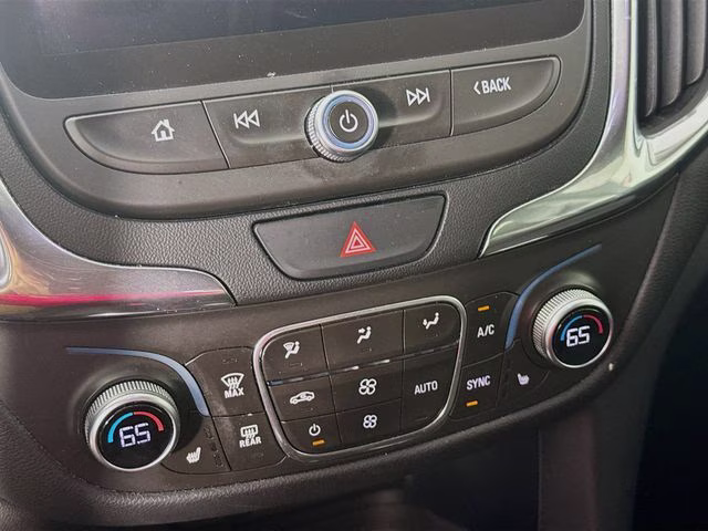 2018 Pepperdust Metallic Chevrolet Equinox LT FWD SUV