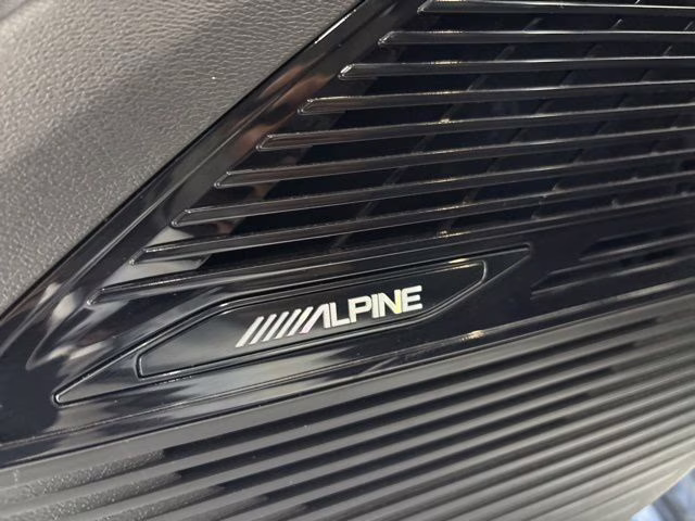 2026 '41 Jeep Cherokee Overland 4X4 SUV