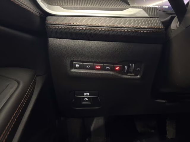 2026 '41 Jeep Cherokee Overland 4X4 SUV