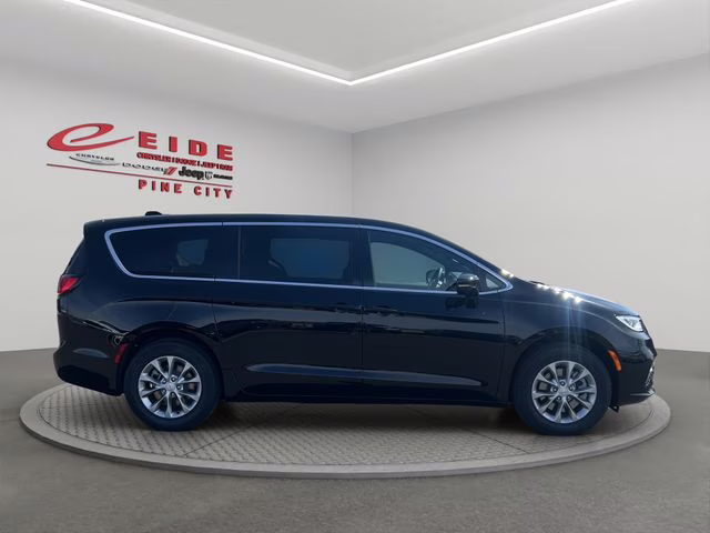 2026 Diamond Black Crystal Pearlcoat Chrysler Pacifica Select AWD Van