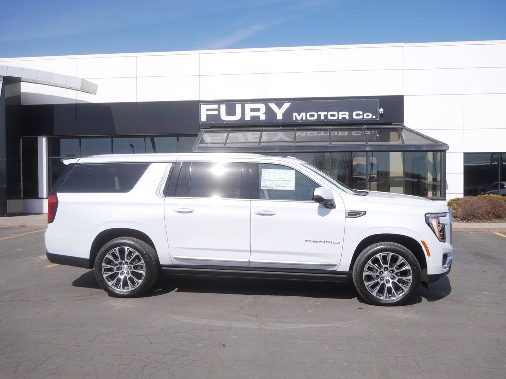 2026 Glacier White Tricoat GMC Yukon XL Denali 4X4 SUV