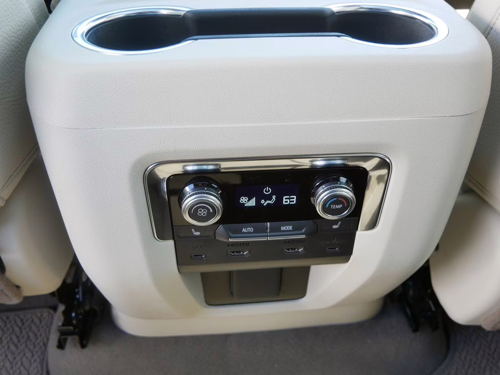 2026 Glacier White Tricoat GMC Yukon XL Denali 4X4 SUV