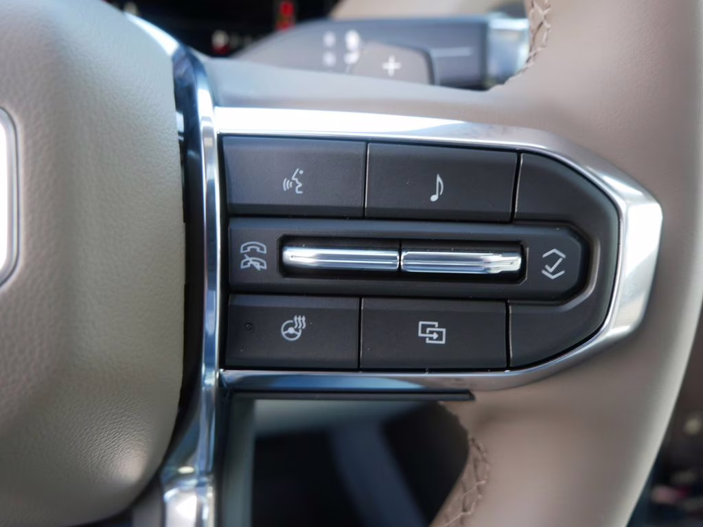 2026 Glacier White Tricoat GMC Yukon XL Denali 4X4 SUV