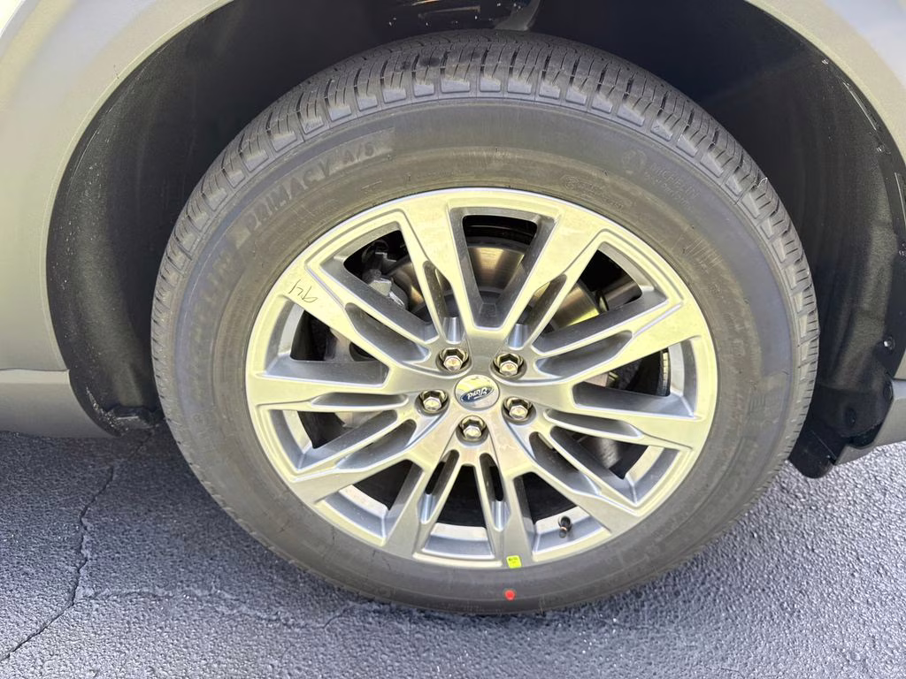 2026 Star White Metallic TC Ford Explorer Platinum RWD SUV