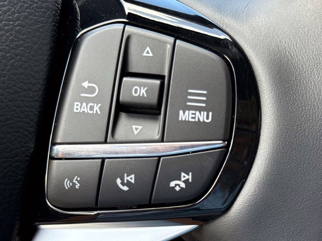 2026 Star White Metallic TC Ford Explorer Platinum RWD SUV