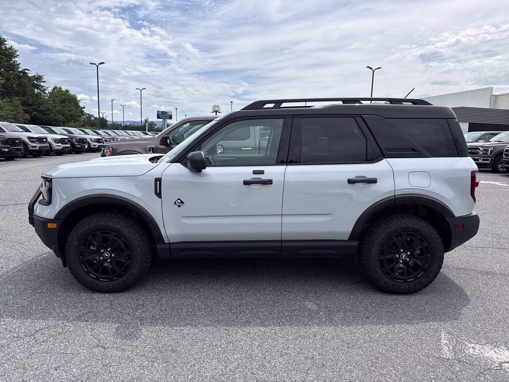 2026 Space White Metallic Ford Bronco Sport Outer Banks 4X4 SUV