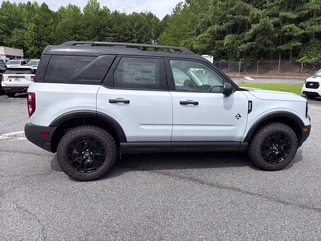 2026 Space White Metallic Ford Bronco Sport Outer Banks 4X4 SUV