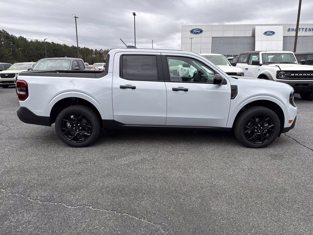 2026 White Ford Maverick XLT AWD Truck