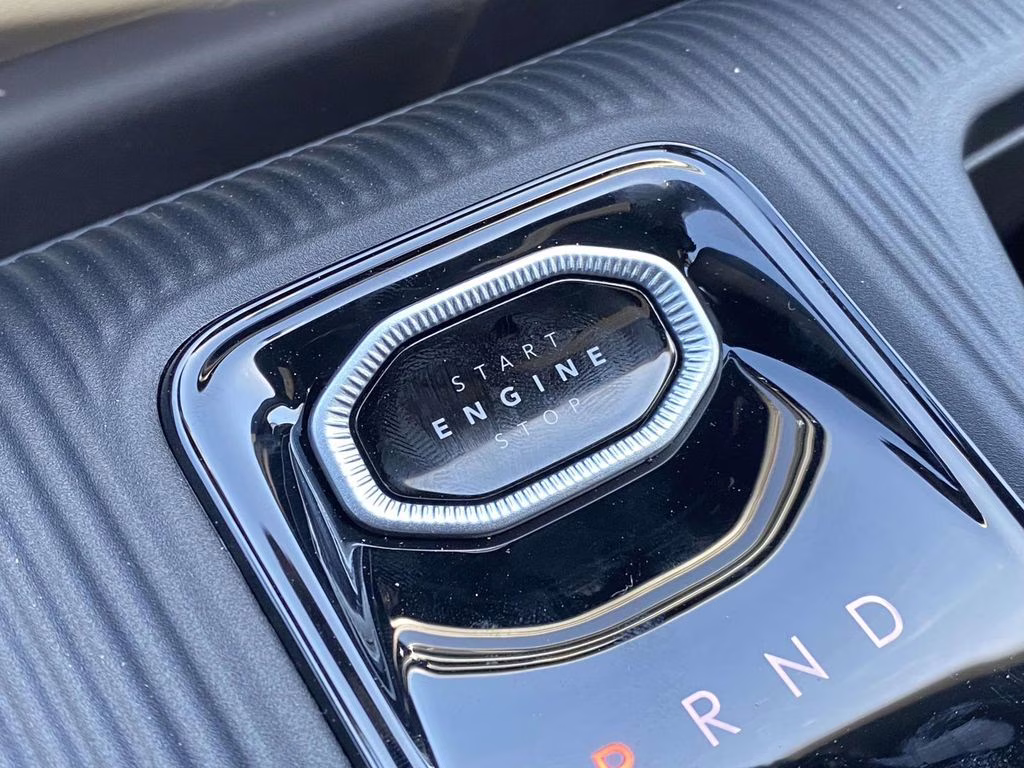 2026 Red Hot Pearlcoat Jeep Cherokee Limited 4X4 SUV