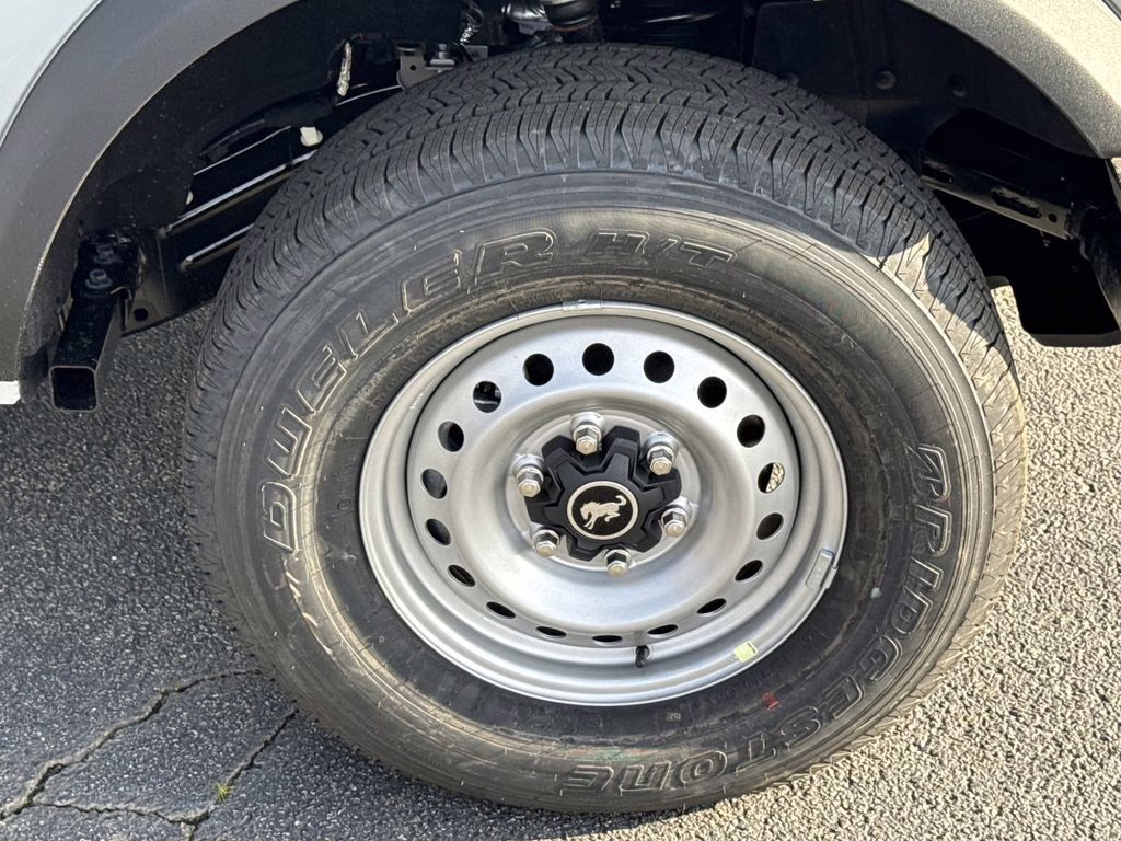 2026 Avalanche Ford Bronco Base 4X4 SUV