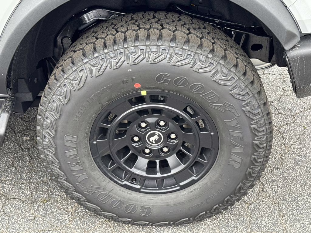 2026 Avalanche Ford Bronco Outer Banks 4X4 SUV