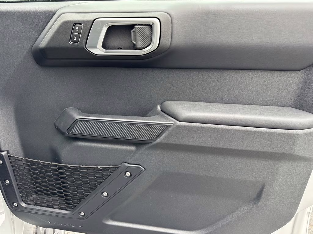 2026 Avalanche Ford Bronco Outer Banks 4X4 SUV