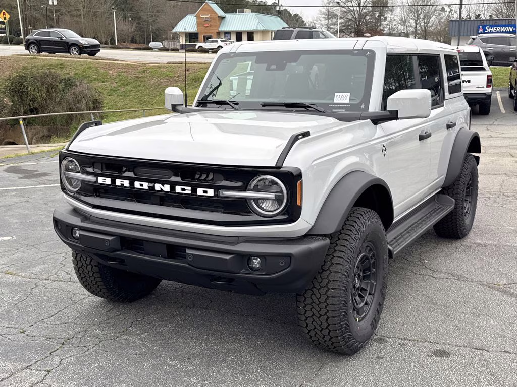 2026 Avalanche Ford Bronco Outer Banks 4X4 SUV