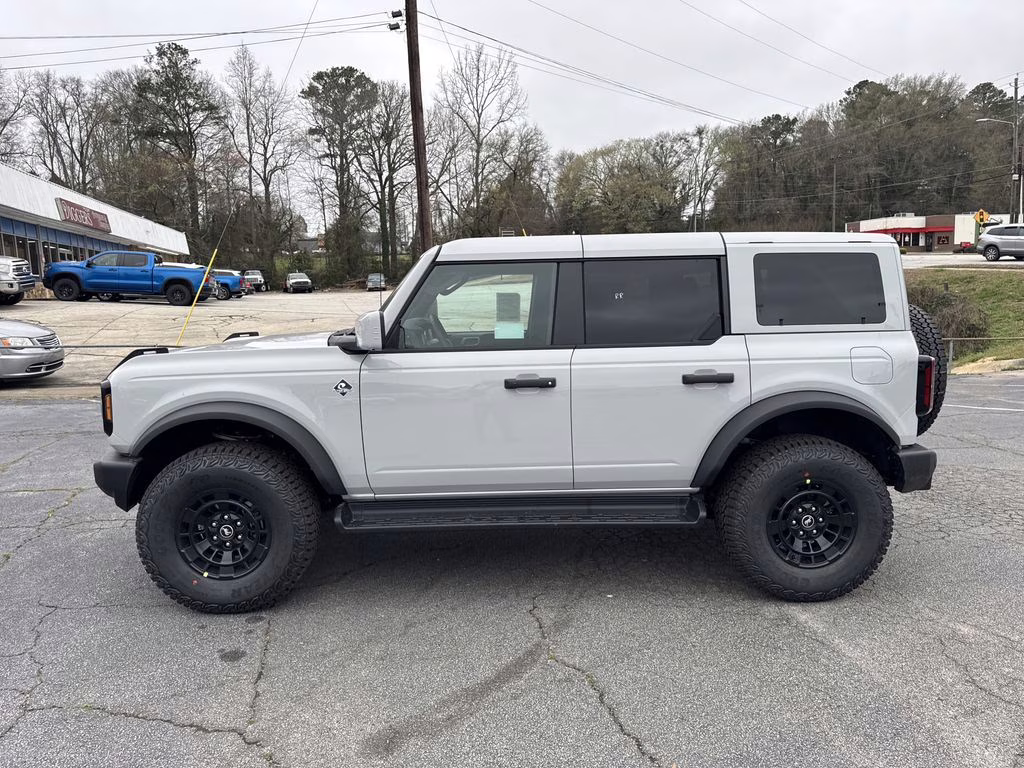2026 Avalanche Ford Bronco Outer Banks 4X4 SUV