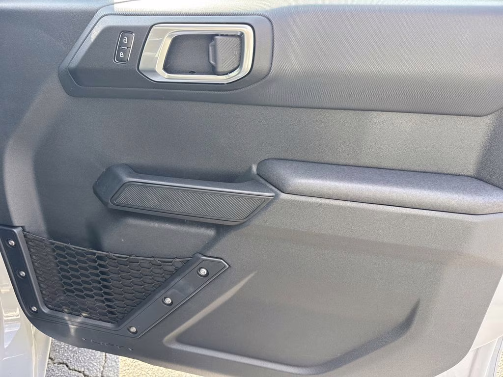 2026 Avalanche Ford Bronco Base 4X4 SUV