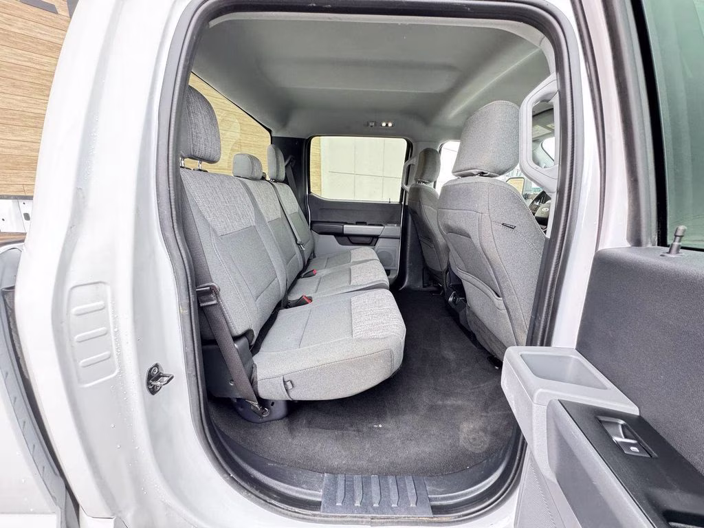 2024 Oxford White Ford Super Duty F-250 SRW XLT 4X4 Truck