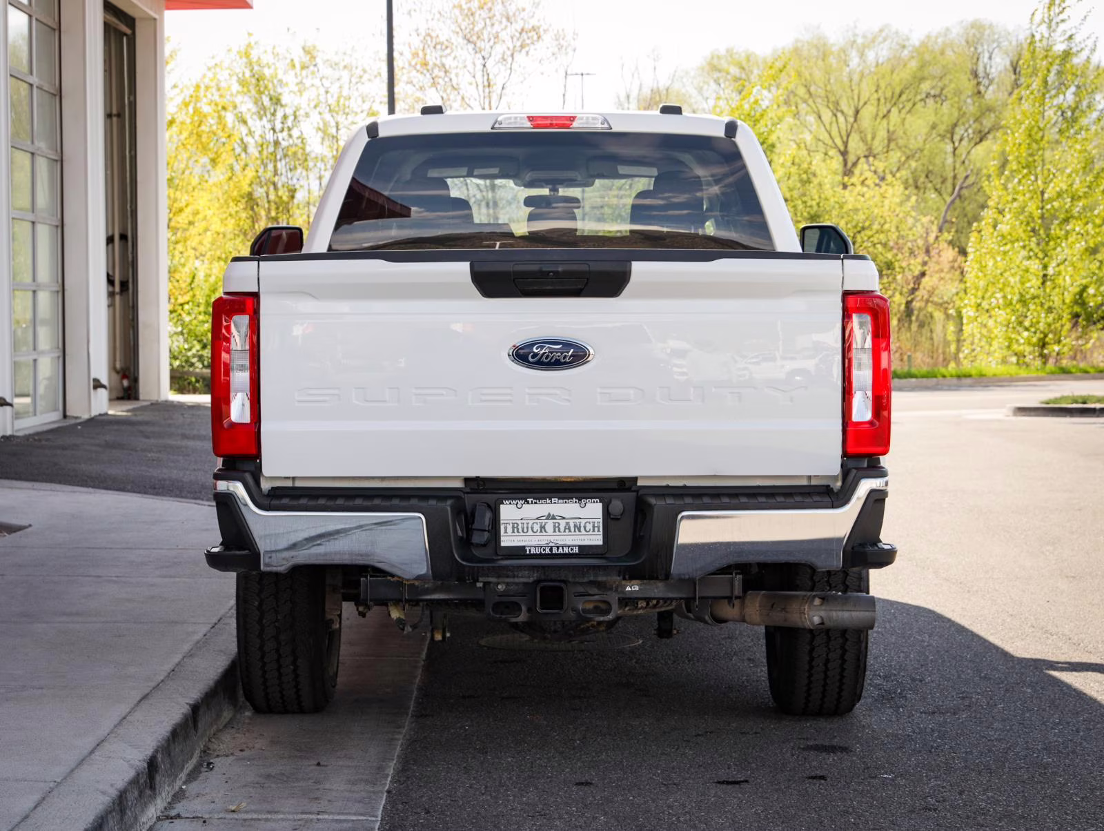 2024 Oxford White Ford Super Duty F-250 SRW XLT 4X4 Truck