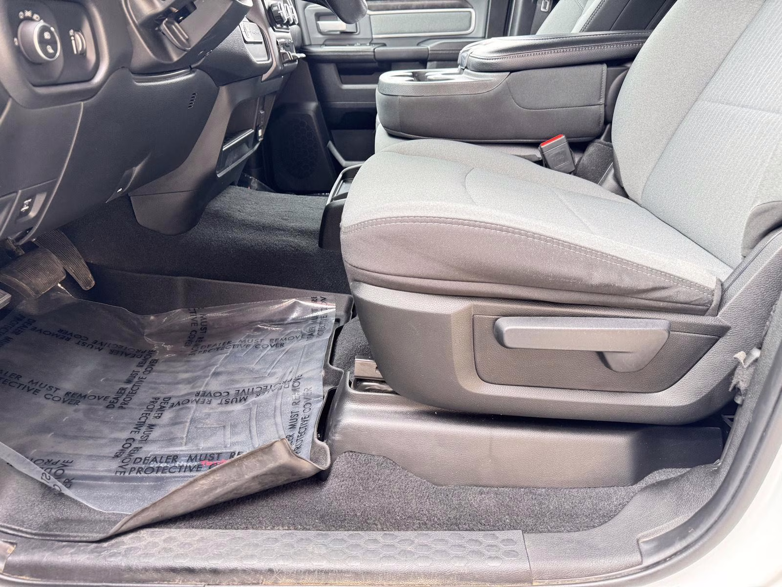 2023 Bright White Clearcoat Ram 2500 Big Horn 4X4 Truck