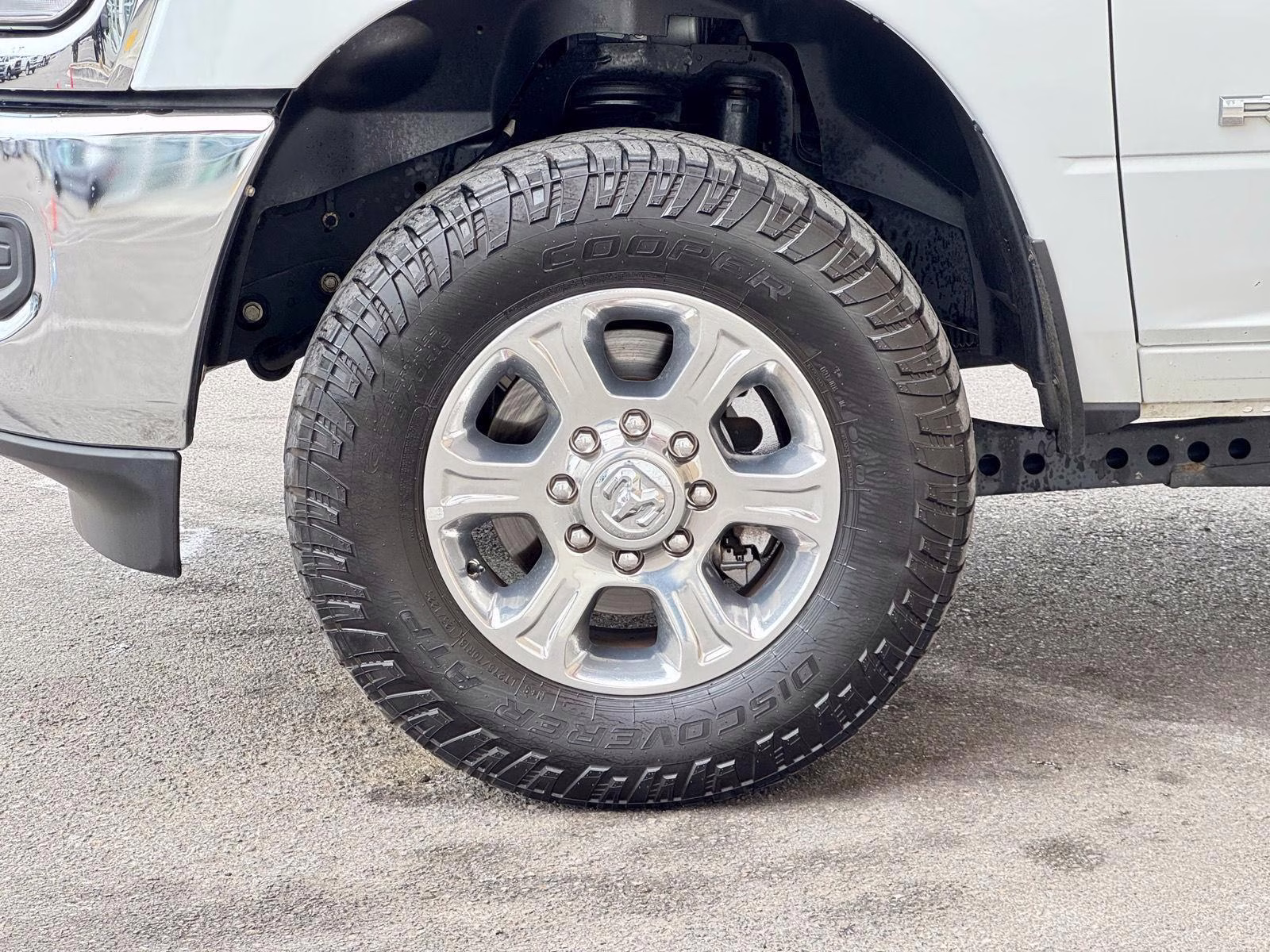 2023 Bright White Clearcoat Ram 2500 Big Horn 4X4 Truck