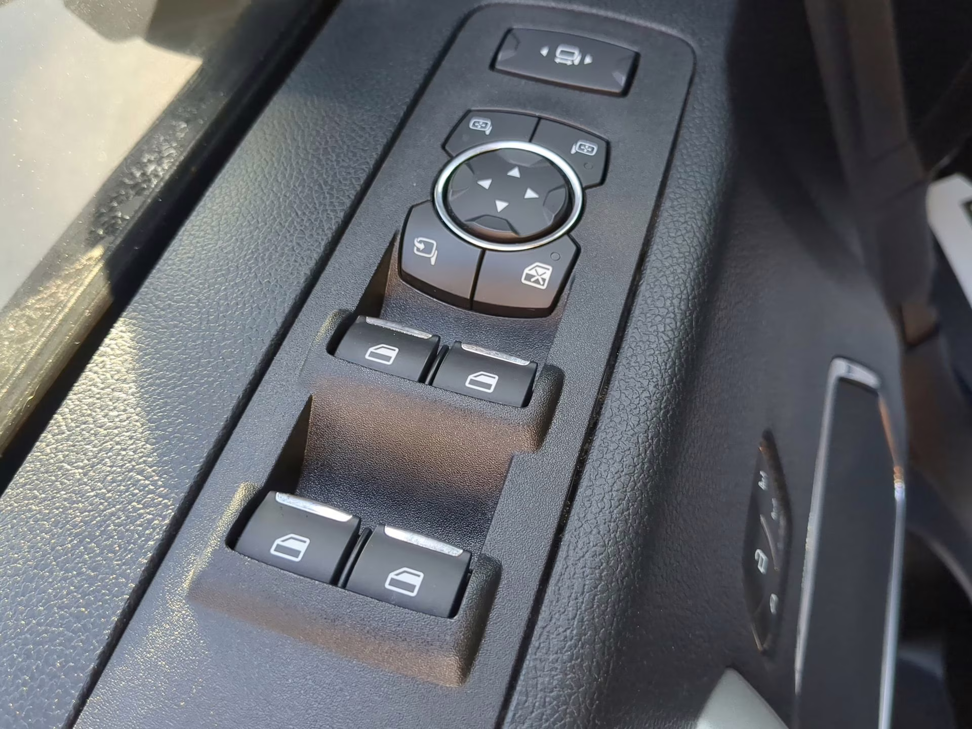 2021 Carbonized Gray Metallic Ford Super Duty F-250 SRW LARIAT Crew Cab Pickup 4X4 Truck