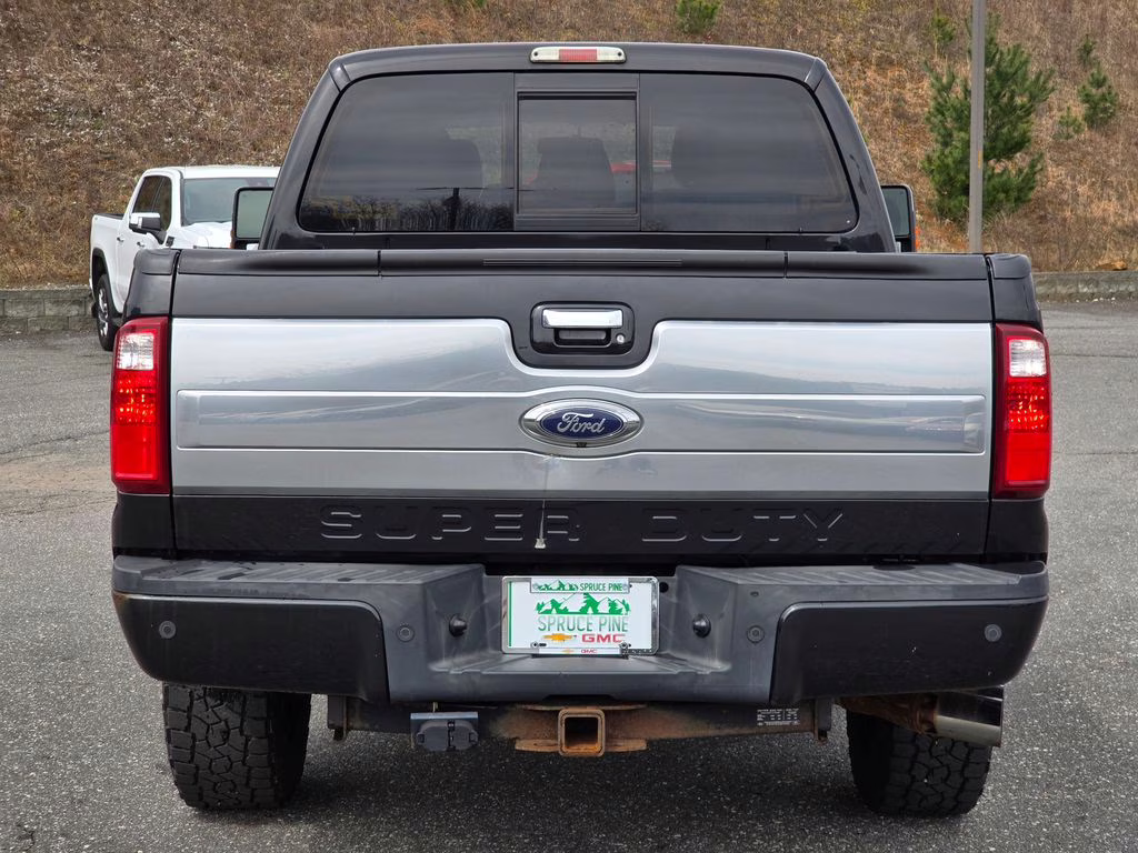 2015 Tuxedo Black Metallic Ford Super Duty F-250 SRW Lariat 4X4 Truck