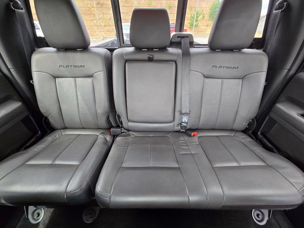 2015 Tuxedo Black Metallic Ford Super Duty F-250 SRW Lariat 4X4 Truck