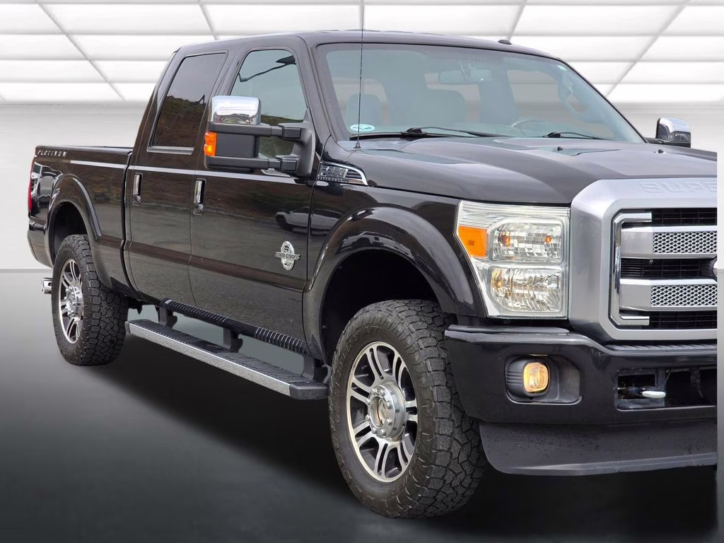 2015 Tuxedo Black Metallic Ford Super Duty F-250 SRW Lariat 4X4 Truck