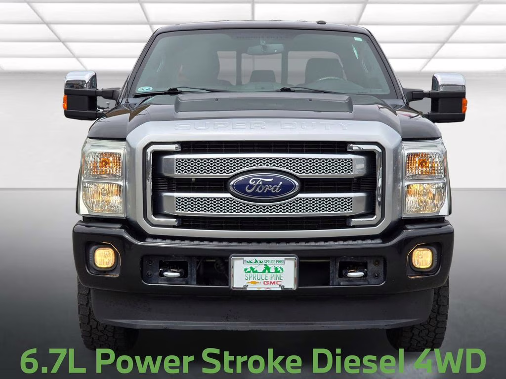2015 Tuxedo Black Metallic Ford Super Duty F-250 SRW Lariat 4X4 Truck