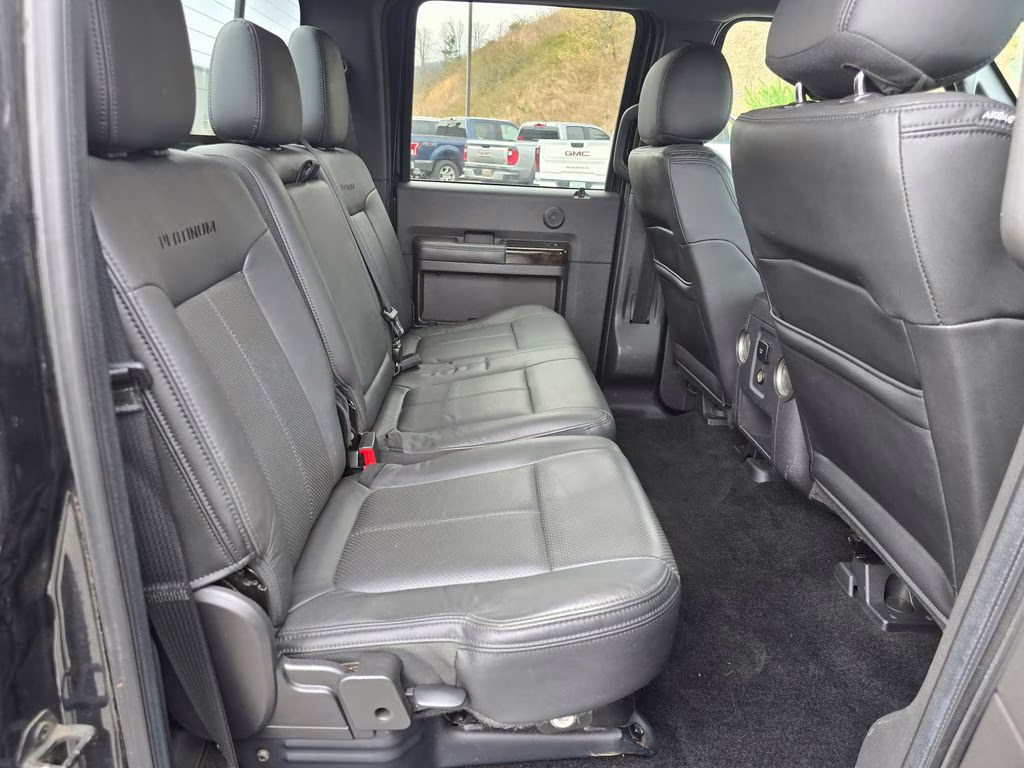 2015 Tuxedo Black Metallic Ford Super Duty F-250 SRW Lariat 4X4 Truck