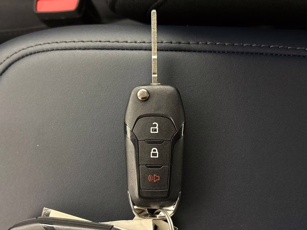 2026 Gray Metallic Ford Maverick XL FWD Truck