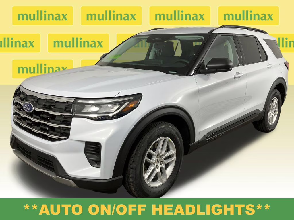 2026 Space White Metallic Ford Explorer Active RWD SUV