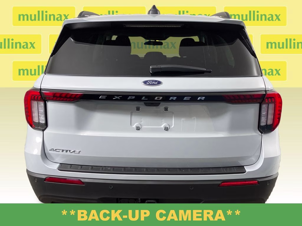 2026 Space White Metallic Ford Explorer Active RWD SUV
